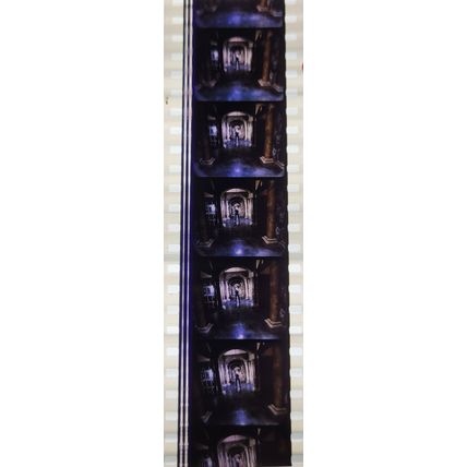 Pk GEB - M - MIX - C 053a . 1 STRIP OF 5 - 35MM FILM CELLS. ( )