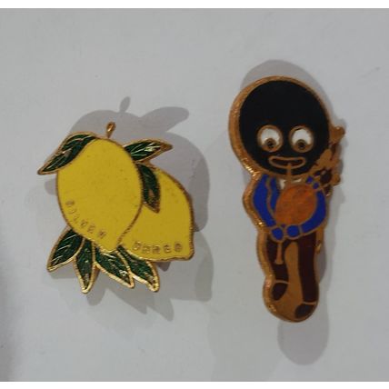 VINTAGE ROBERTSON'S GOLDEN SHRED FATTORINI GOLLY BAGPIPER & LEMON BROOCHES