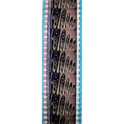 Pk DAU - A - MIX - c 055C. 1 STRIP OF 5 - 35MM FILM CELLS. ( LIS )