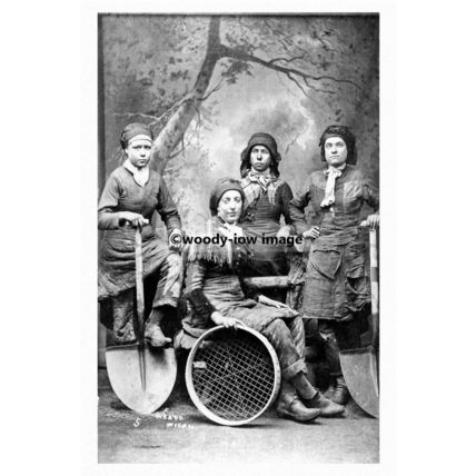 pt4550 - Wigan , Pit Girls , Lancashire - Print 6x4