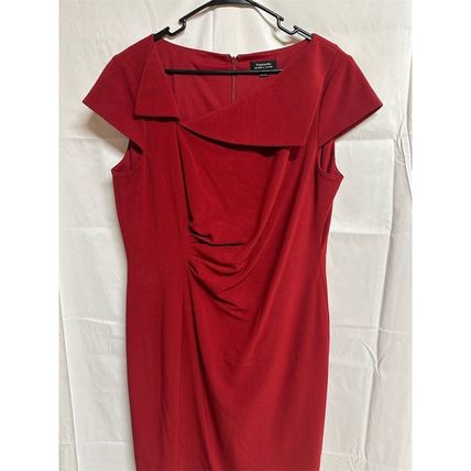 Tahari Arthur S Levine Women's Size 16 Red Off-Shoulder Knee Length Formal Dress