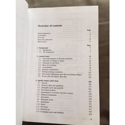 "INSIGHTS INTO INTERNATIONAL FINANCIAL REPORTING STANDARDS" HARDBACK BOOK (P5)