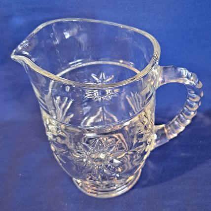Vintage Anchor Hocking PRESCUT CLEAR PINT PITCHER Early America Star of David