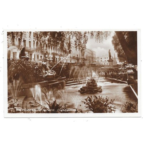 REAL PHOTO POSTCARD OF FOUNTAIN & PROMENADE CHELTENHAM GLOUCESTERSHIRE (2981)