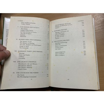 1990 "NEW PARISH PRAYERS" FRANK COLQUHOUN RELIGIOUS HARDBACK BOOK (P4)