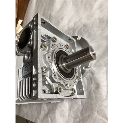 NEW IPTS iblcs063,BLCS063 RIGHT-ANGLE GEAR REDUCER,1:7.5-RATIO,DLCS063,1:7.5,CH