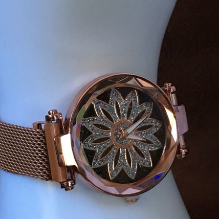 Watch Ladies Quartz Watch Rose Gold Magnetic Closure #277 USA Seller