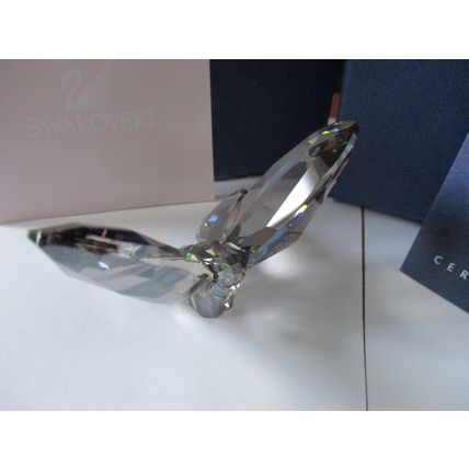 SWAROVSKI BRILLIANT BUTTERFLY – SATIN 952727