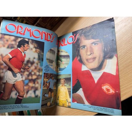 GOAL MAGAZINE #283 2 MAR 1974 UK FOOTBALL MAG - LEEDS STRIKE FORCE COVER (LL)