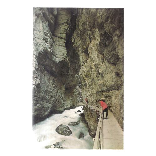 GIETSCHERSCHLUCHT , GRINDELWALD .vintage unused postcard =