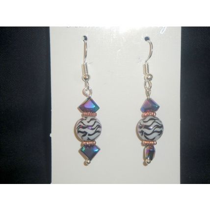 Exceptional Aurora Borealis triangle with handmade white crystal glass earrings