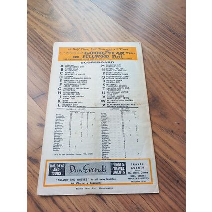 1966/67 Wolverhampton Wanderers / Wolves vs Carlisle United **FREE P&P**