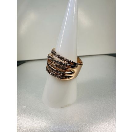 Ring Bomb Party Sz8 RBP Colorless Gem Clusters Rose Gold P Band Costume Jewelry