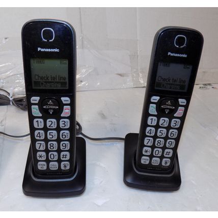 Panasonic KX-TGD560 Link2Cell Cordless Phone System With Bluetooth 4 Handsets