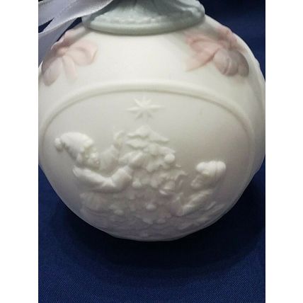 LlADRO LIMITED EDITION CHRISTMAS BALL,1995. Mary, Joseph,Baby Jesus, Tree, Rare