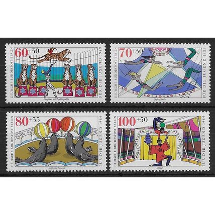 BERLIN - 1989 U/M (SET) 'YOUTH CHARITIES - CIRCUS' (4v) (EBID66-063XL)