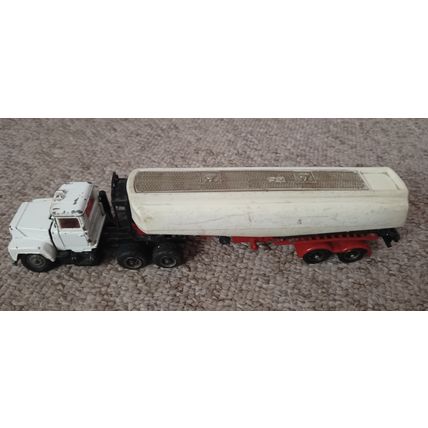 corgi major tanker mack truck