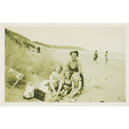 Postcard Young Family Ramsey Beach Isle of Man 1950 Holiday Children - Nostalgia