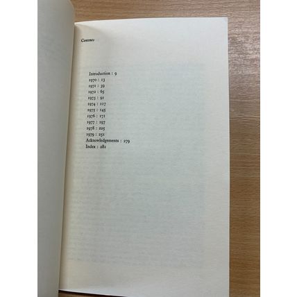 1983 JOHN JULIUS NORWICH "CHRISTMAS CRACKERS" PAPERBACK BOOK (P3) AA