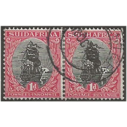 South Africa 1932 SG43d 1d Black & Carmine Type II Fine Used PAIR . .. .