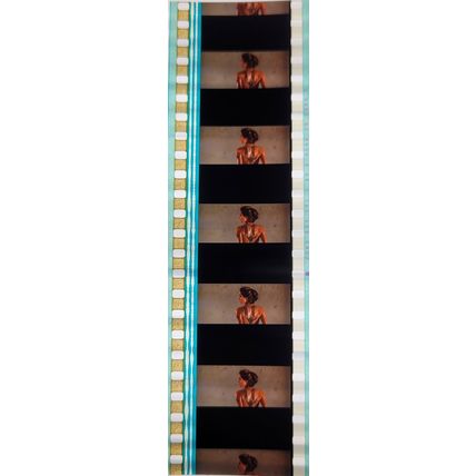 Pk GEB - i - MIX - d096R . 1 STRIP OF 5 - 35MM FILM CELLS. ( WANTED )
