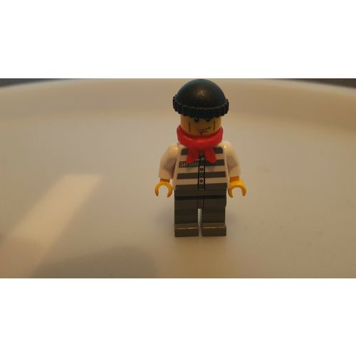 Lego Jail Prisoner CTY297 Minifigure