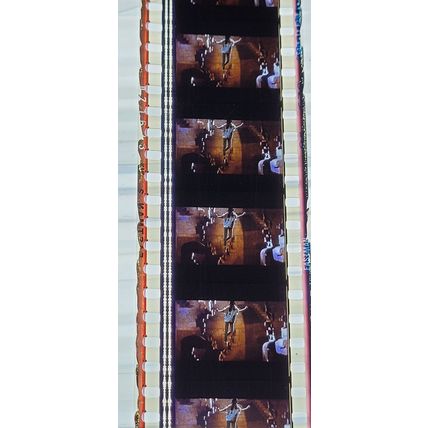 Labyrinth. Pk VZA - A012l. - 1 STRIP OF 5 - 35MM FILM CELLS