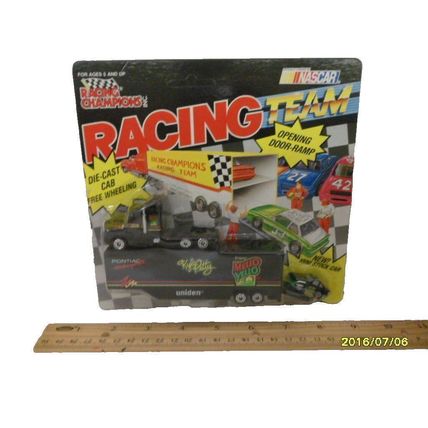 42 KYLE PETTY PONTIAC MELLO YELLOW RACING 1/87 HAULER & 1/144 CAR '91 B299