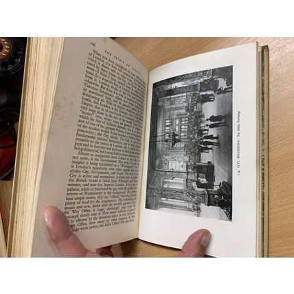 1937 "THE SPIRIT OF LONDON" PAUL COHEN-PORTHEIM ILLUSTRATED HARDBACK BOOK (P4)