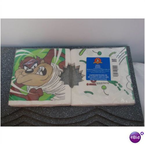 1997 Taz Looney Tunes Hallmark Party Supplies, Plates, Napkins, Invites, Table