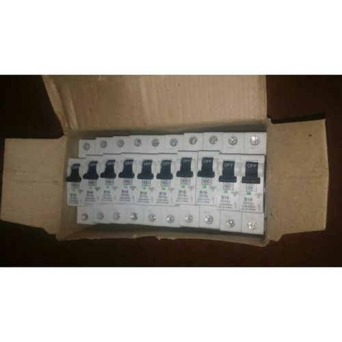 10x) MK sentry 16a SP Mcb's (5916S). New and unused.