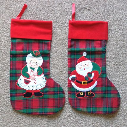 Christmas Holiday Items 2 Stockings 2 Hats 300 New Ornament Hooks