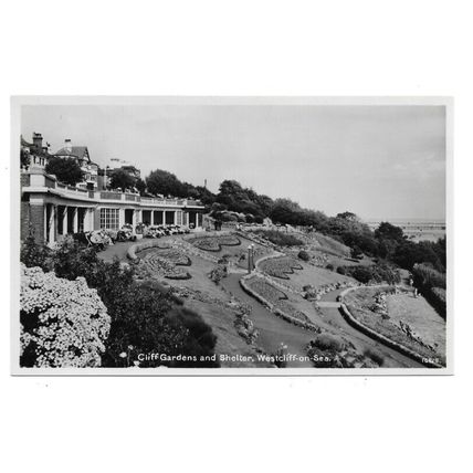Cliff Gardens And Shelter, Westcliff-On-Sea, Essex, RP Postcard.
