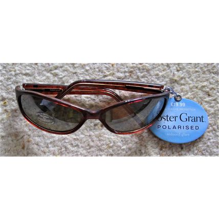 Foster Grants SUNGLASSES.100% Protection