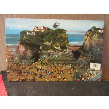 THE ISLAND AND TOWAN BEACH, NEWQUAY, CORNWALL. used postcard. 1971 pm =