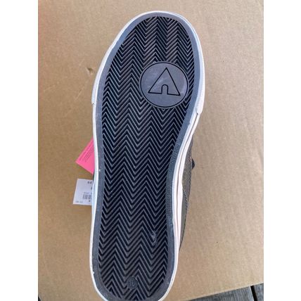 AIRWALK MUSE Women's Size 10, 90's style sneaker, skate shoe, new w/ box & tags
