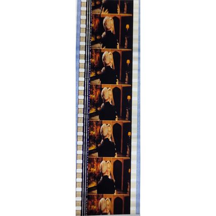 Pk GEB - U - MIX - B 040n . 1 STRIP OF 5 - 35MM FILM CELLS. ( BATMAN & ROBIN )
