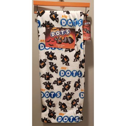 HALLOWEEN DOTS CANDY DOT BATS PRINT THROW BLANKET 50X60~NEW~FLYING DOT BATS