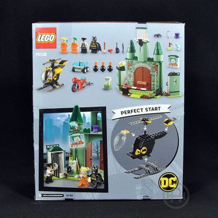 LEGO - Sealed Set – DC Superheroes – 76138 – Batman and the Joker Escape