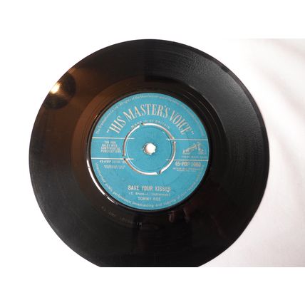 7" 1962 TOMMY ROE .SHEILA. HMV POP 1060. SAVE YOUR KISSES.VERY GOOD