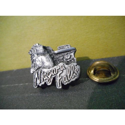 Niagara Falls,Ontario,Canada Lapel Pin