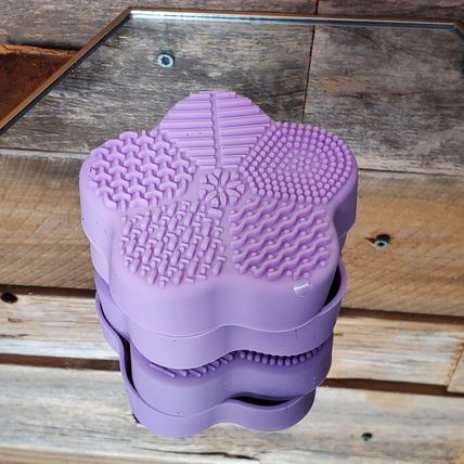 Silicone Makeup Brush Cleaning Pads - Lavender - Set of 2 - Flower