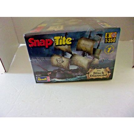 Revell/ Germany Black Diamond Pirate Ship SnapTite 1:350 Scale