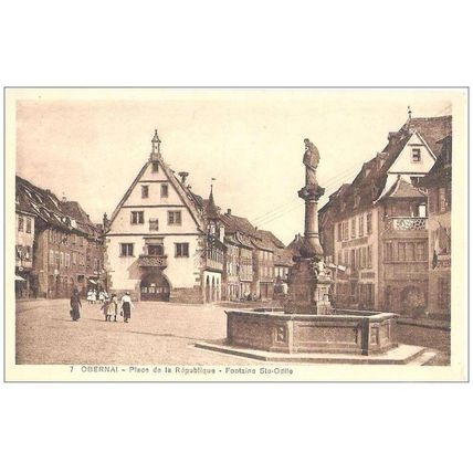 67 - Obernai - Place de la république - fontaine Ste Odile