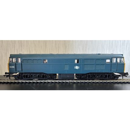 Hornby R3067 00 Gauge BR Class 31. AIA-AIA Diesel Electric 31256 DCC Ready - VGC