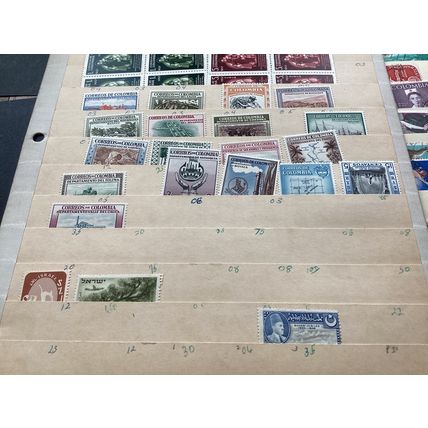 ICOLLECTZONE Columbia Dealer Stock pages Excellent lot unpicked (COL570)