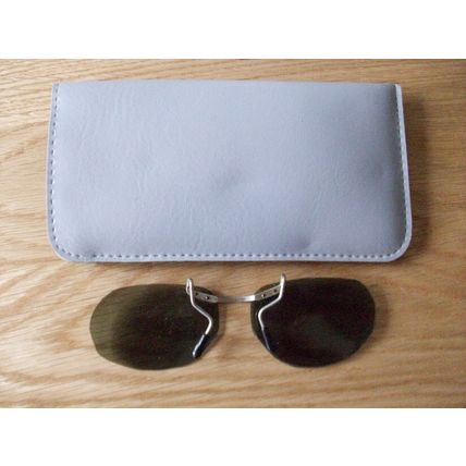 VINTAGE CLIP-ON SUNGLASSES 1980s GREY POUCH **GC**