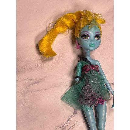 Monster High 13 Wishes Lagoona Blue Doll 2013 Yellow Hair Strapless Dress BBV48