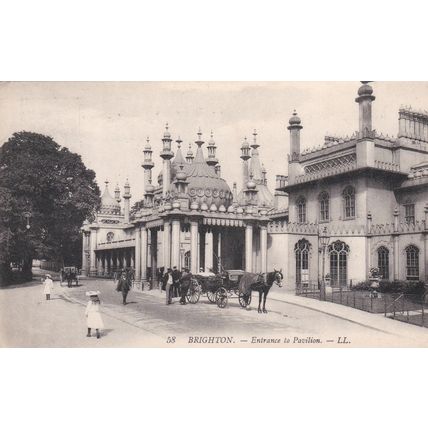 ED17 BRIGHTON - ENTRANCE TO PAVILION . LL PRINTED POSTCARD