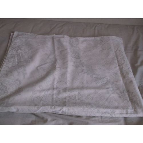 TABLE CLOTH 50/60s 52" X 76" / (15/12)